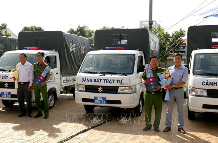 Trang bị xe chuyên dụng góp phần đảm bảo an ninh trật tự ở Bình Thuận - Ảnh 1.