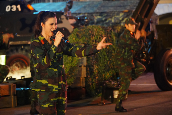 Đông Nhi, Hòa Minzy, nhóm MTV… hát về người chiến sĩ - Ảnh 2.