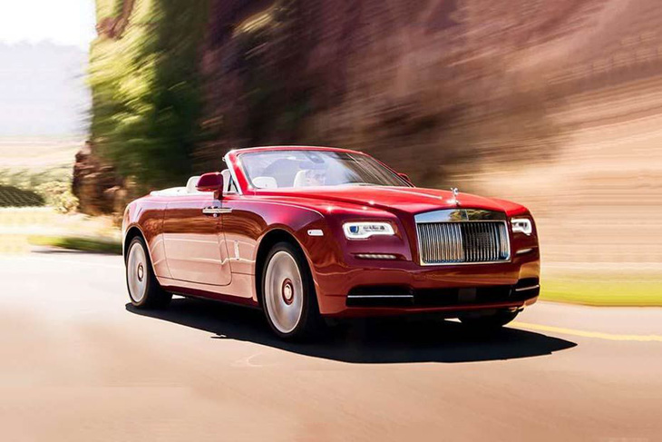 Trộm xe Rolls-Royce nhưng không biết dùng, nhóm thanh niên bỏ của chạy lấy người - Ảnh 1.