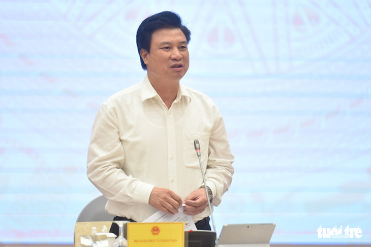 Khiển trách Thứ trưởng Bộ Giáo dục và Đào tạo Nguyễn Hữu Độ - Ảnh 1.