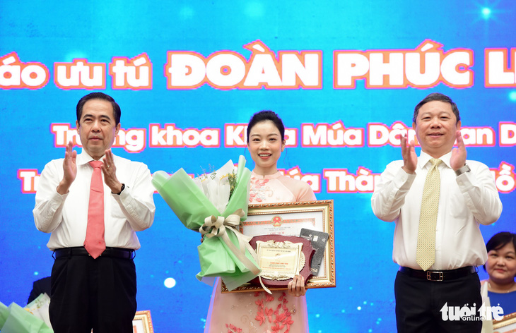 Cô giáo nhận Giải thưởng Trần Đại Nghĩa: Trở thành phiên bản tốt hơn mỗi ngày - Ảnh 1.