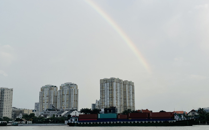 Thời tiết hôm nay 7-12: Nam Bộ mưa to vài nơi, Bắc Bộ lạnh cả ngày