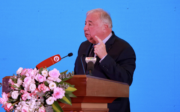 Chủ tịch Thượng viện Pháp: Mong chạm tới trái tim người Việt Nam