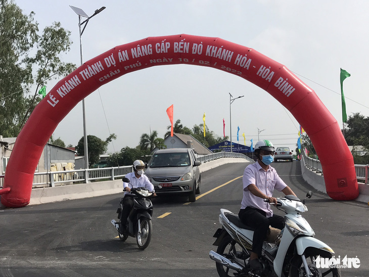 Khánh thành dự án nâng cấp tuyến đường bến đò Khánh Hòa - Hòa Bình - Ảnh 2.