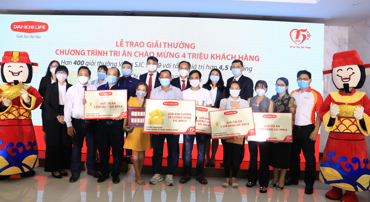 Dai-ichi Việt Nam tặng vàng ròng trị giá hơn 4,5 tỉ đồng chào mừng cột mốc 4 triệu khách hàng - Ảnh 2.