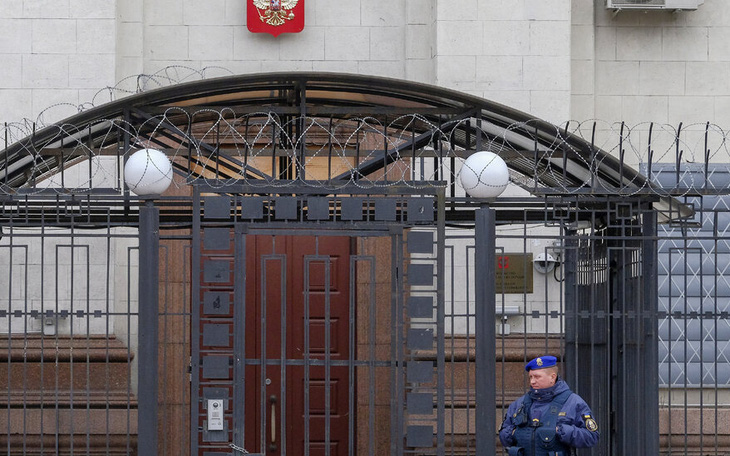 Nga khẳng định các nhà ngoại giao vẫn làm việc bình thường tại Ukraine