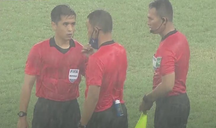 U23 Campuchia đại thắng U23 Brunei trong trận đấu bị hoãn gần 45 phút vì mưa - Ảnh 2.