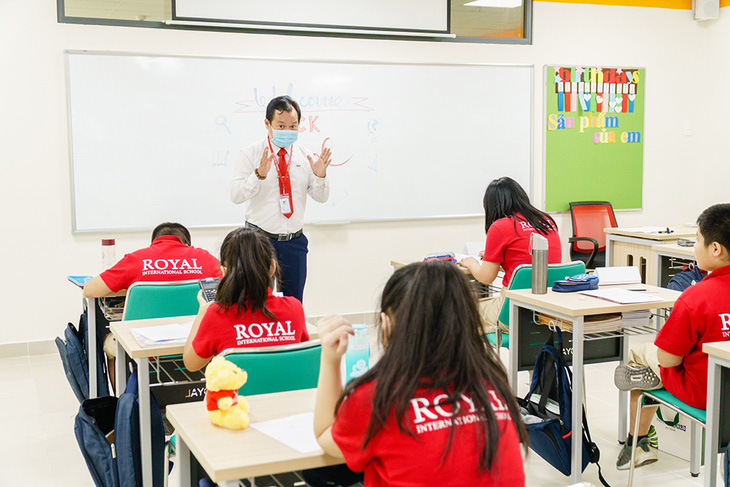 Royal School Phú Lâm đón học sinh với hoạt động hái lộc ‘khai xuân’ tại trường - Ảnh 5.
