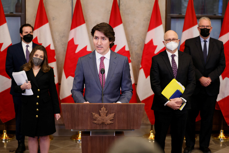 Thủ tướng Canada dùng luật hiếm, quyết chấm dứt biểu tình xe tải - Ảnh 1.
