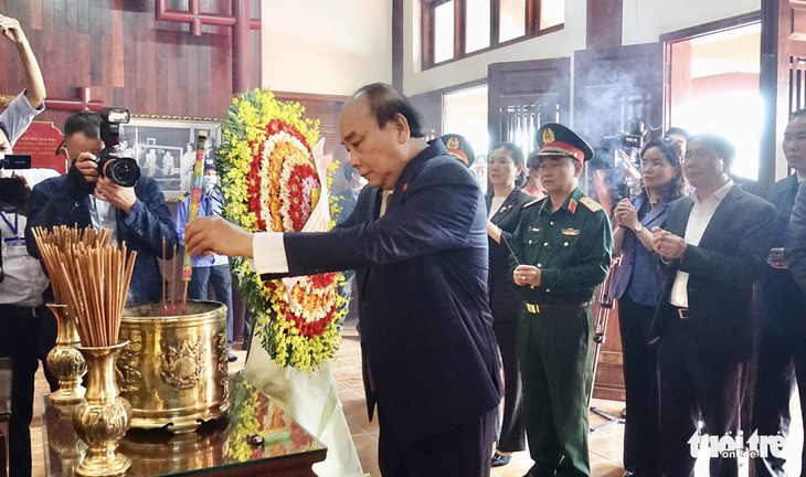 Chủ tịch nước Nguyễn Xuân Phúc thăm khu lưu niệm cố Thủ tướng Phạm Văn Đồng - Ảnh 1.