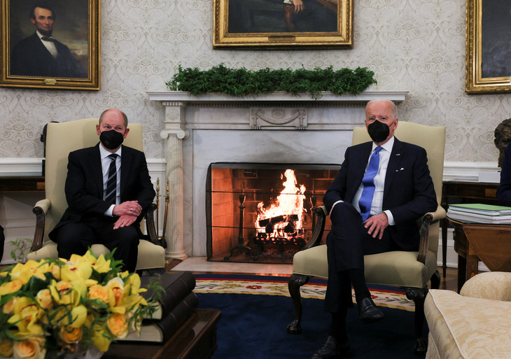 Tổng thống Mỹ và Thủ tướng Đức nói tình hình Ukraine cực kỳ nghiêm trọng - Ảnh 1.