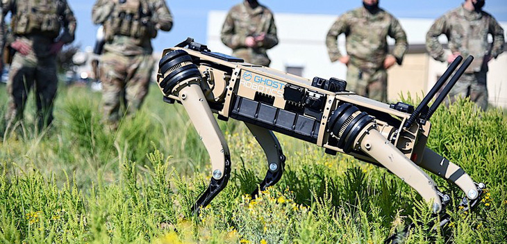 Mỹ dùng robot 4 chân tuần tra biên giới - Ảnh 2.
