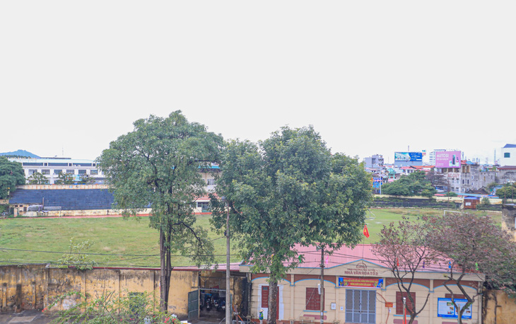 Muốn có đội bóng, tỉnh Bắc Giang cho thuê sân vận động 20 năm với giá 12,4 tỉ đồng - Ảnh 2.