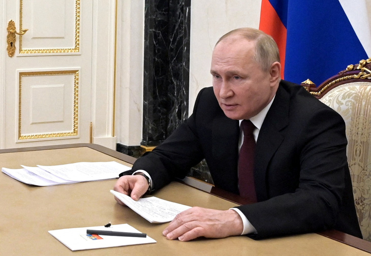 Ông Putin xem xét công nhận độc lập hai khu vực ly khai ở miền đông Ukraine - Ảnh 1.