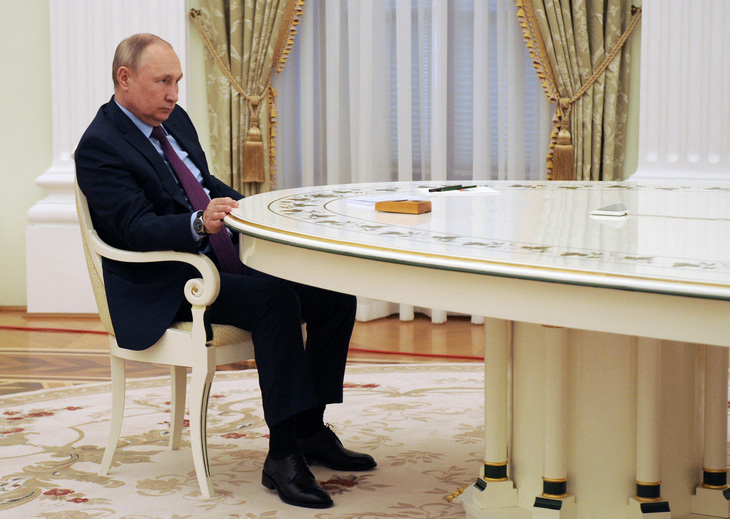 Ông Putin trấn an các nước Liên Xô cũ, nói Ukraine là ngoại lệ - Ảnh 1.