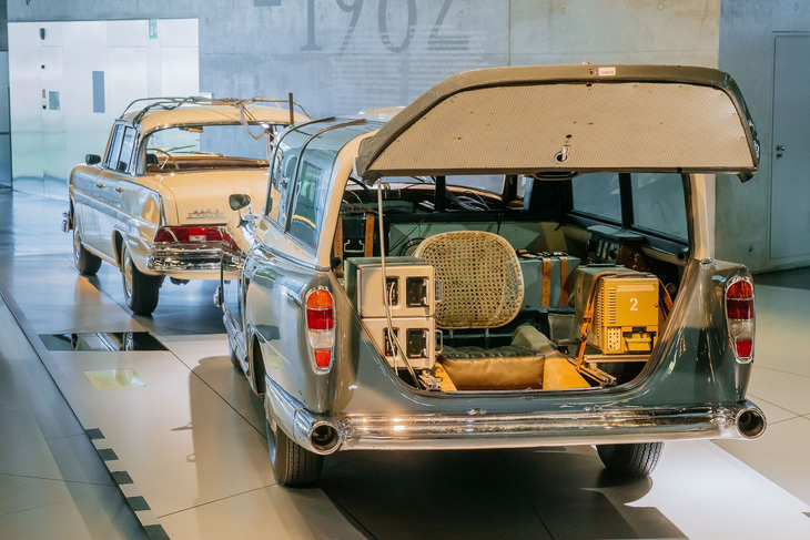Thử xe như Mercedes-Benz 60 năm trước: Làm hẳn xe xịn để thu thập dữ liệu - Ảnh 4.
