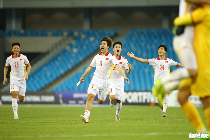 Tuyển U23 Việt Nam nhận tin vui: 16 cầu thủ sẵn sàng cho trận chung kết gặp Thái Lan - Ảnh 1.