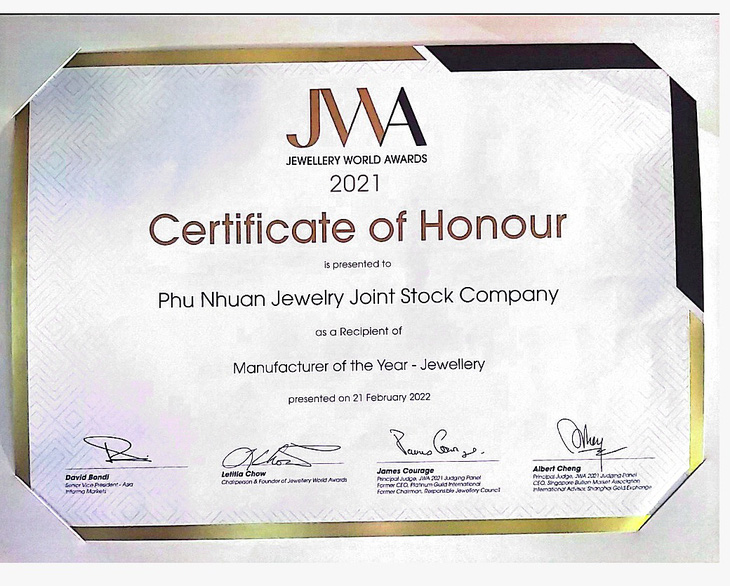 PNJ nhận giải thưởng quốc tế dành cho nhà sản xuất trang sức - Ảnh 1.