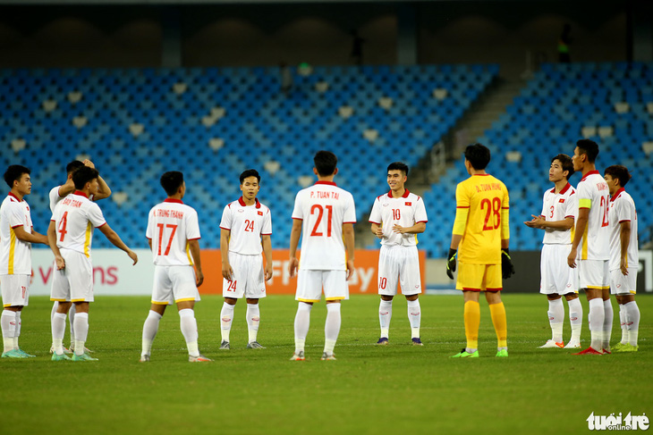 U23 Việt Nam còn 12 cầu thủ, hồi hộp chờ tin vui - Ảnh 1.