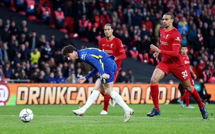 Thắng Chelsea 11-10 trên chấm luân lưu, Liverpool vô địch Cúp liên đoàn - Ảnh 2.