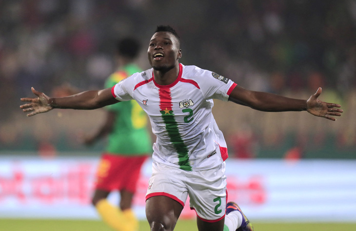 Ngược dòng không tưởng dù bị dẫn 3-0, Cameroon giành hạng 3 CAN Cup - Ảnh 2.