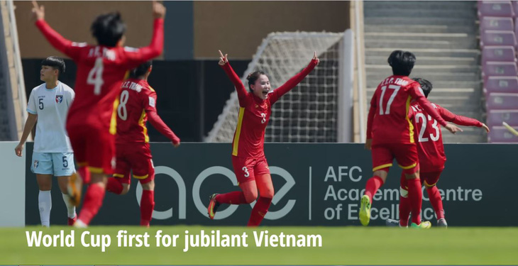 FIFA chúc mừng chiến thắng xứng đáng và lịch sử của Việt Nam - Ảnh 1.