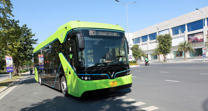 118 tuyến xe buýt Hà Nội chạy đủ ngày từ 8-2, không giãn cách chỗ ngồi - Ảnh 1.