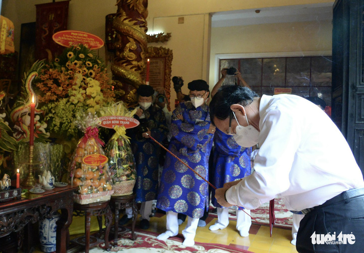 Bí thư Nguyễn Văn Nên dự lễ khai ấn và hạ nêu tại lăng Tả quân Lê Văn Duyệt - Ảnh 6.
