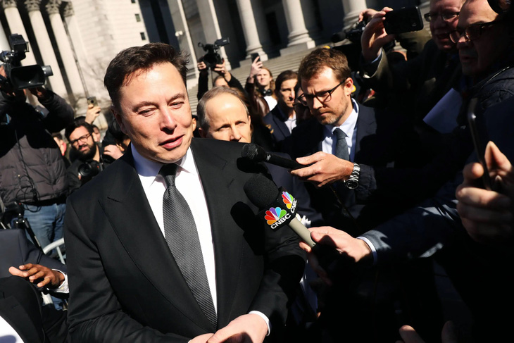 Lộ tin Elon Musk bị mời lên làm việc, cổ phiếu Tesla tiếp tục giảm - Ảnh 2.