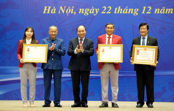 Đề nghị trao tặng Huân chương Lao động hạng nhất cho HLV Mai Đức Chung và đội tuyển nữ Việt Nam - Ảnh 1.