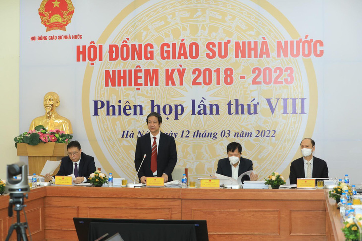 Công bố danh sách 405 giáo sư, phó giáo sư đạt chuẩn năm 2021 - Ảnh 1.