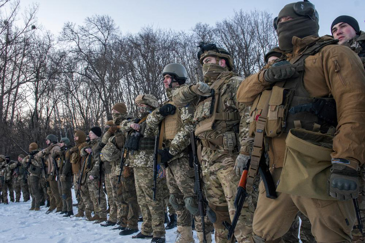 Nga: Vô hiệu hóa sân bay quân sự ở Vasylkiv và một trung tâm tình báo lớn của Ukraine - Ảnh 2.