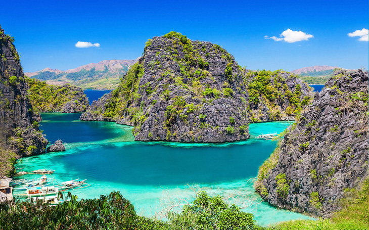 Philippines mở cửa đón khách du lịch đã tiêm phòng đầy đủ bắt đầu từ tháng 2 - Ảnh 1.