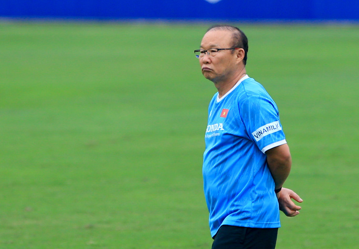 HLV Park Hang Seo: Quang Hải ra nước ngoài ảnh hưởng tới tuyển Việt Nam - Ảnh 1.