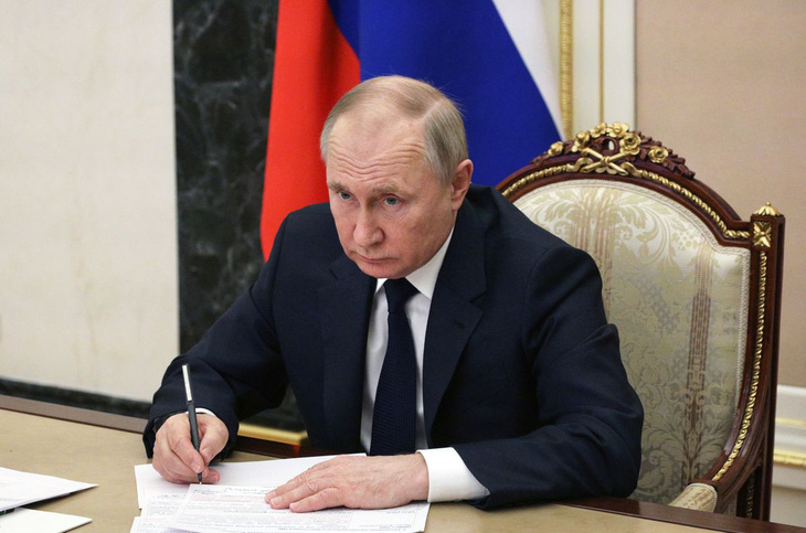 Ông Putin: Chiến dịch quân sự ở Ukraine diễn ra ‘thành công, theo đúng kế hoạch’ - Ảnh 1.