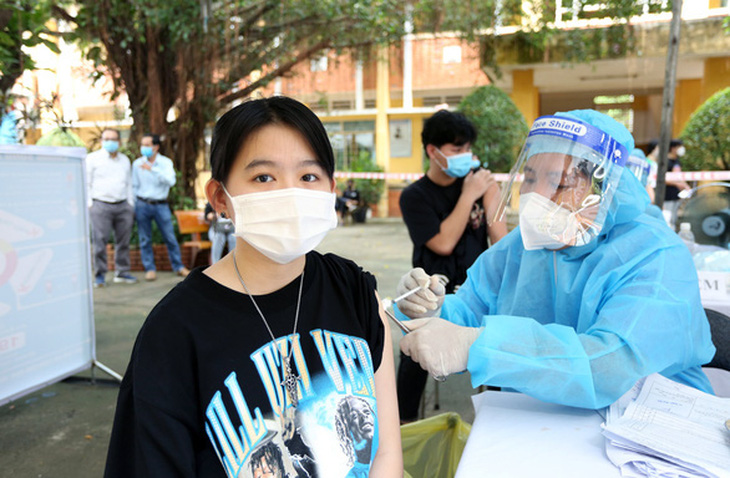 Phó thủ tướng yêu cầu Bộ Y tế làm rõ tình hình, dự báo nhiễm virus của trẻ - Ảnh 1.