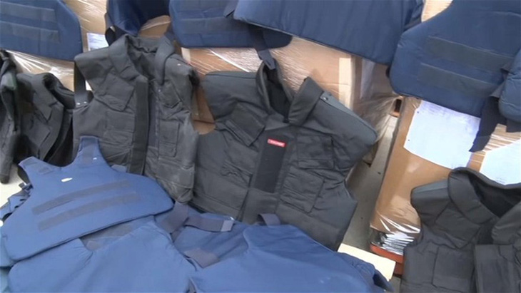 400 áo chống đạn tặng Ukraine bị đánh cắp ở New York - Ảnh 1.