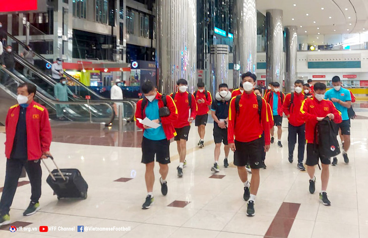 Đội tuyển U23 Việt Nam đã đến UAE, gặp gỡ tân huấn luyện viên Gong Oh Kyun - Ảnh 1.