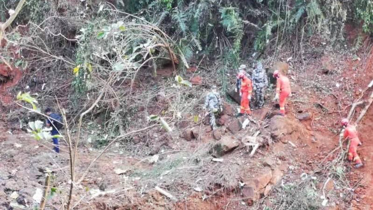 Máy bay chở 132 người rơi ở Quảng Tây, xác nhận có người thiệt mạng - Ảnh 7.