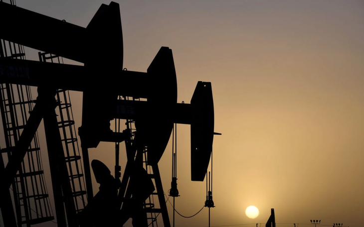 Giá dầu thế giới tăng liên tục 3 ngày liên tiếp