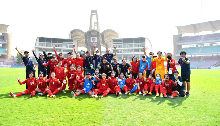 Đội tuyển nữ Việt Nam tập trung, sang Hàn Quốc tập huấn trước SEA Games 31 - Ảnh 1.