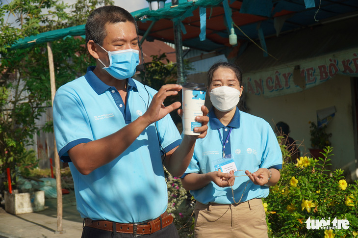 Thả hàng triệu muỗi vằn Wolbachia để phòng ngừa sốt xuất huyết tại miền Tây - Ảnh 1.