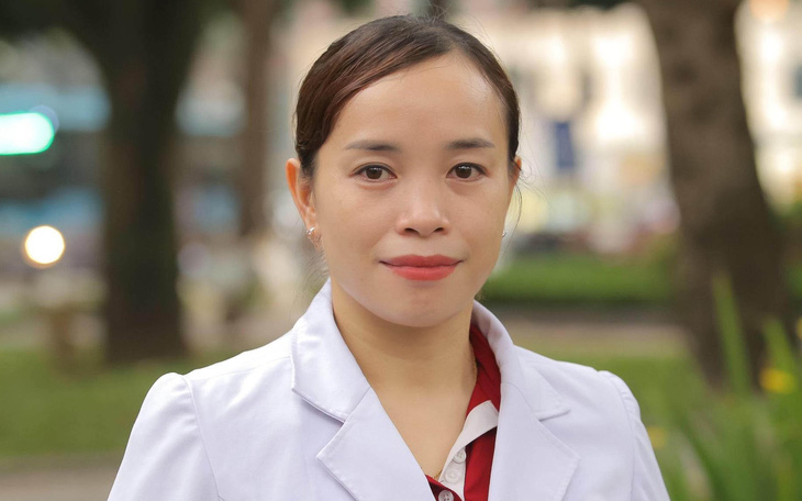 Nữ bác sĩ trẻ chống dịch ở biên giới