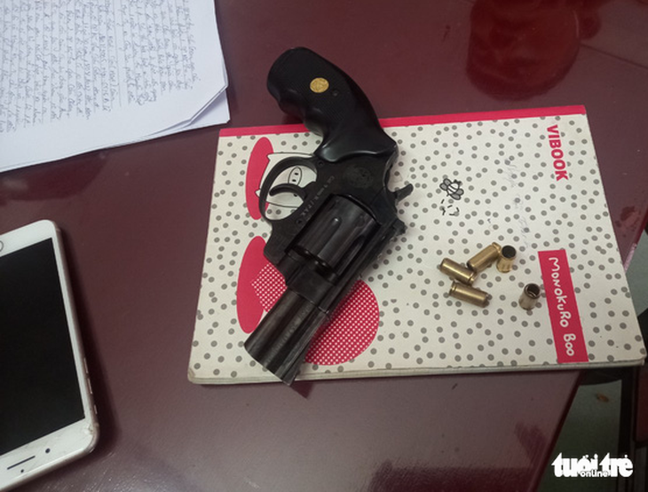 Khởi tố 2 thanh niên dùng súng bắn chết người ở Tiền Giang - Ảnh 3.