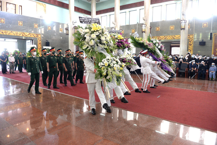 Lễ viếng Trung tướng Lê Nam Phong, nguyên hiệu trưởng Trường Sĩ quan Lục quân 2 - Ảnh 3.