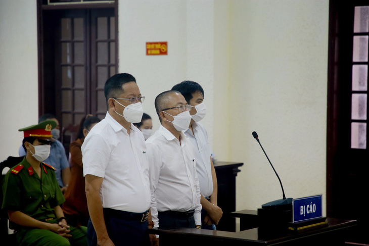 Cựu nhà báo Phan Bùi Bảo Thy được đưa ra xét xử lần 2 vì nói xấu lãnh đạo - Ảnh 1.