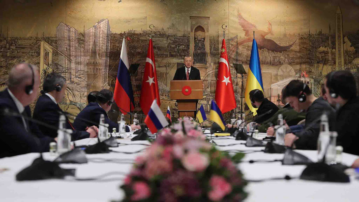 Đàm phán Nga - Ukraine ở Thổ Nhĩ Kỳ: Không có những cái bắt tay - Ảnh 1.