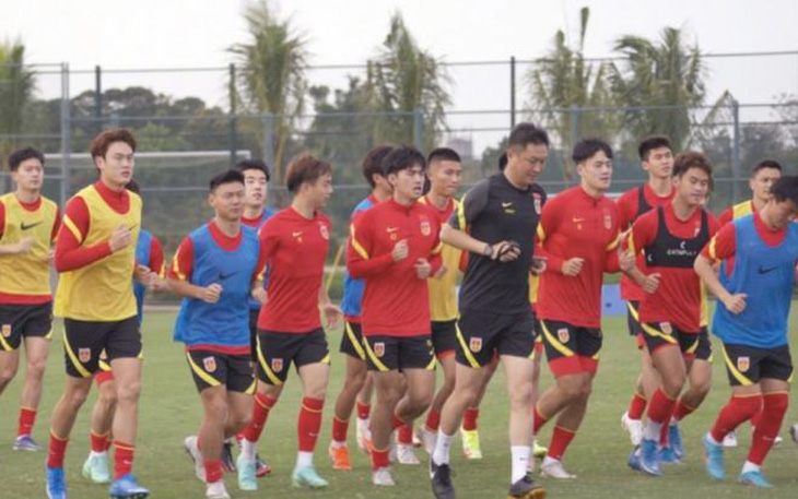 Cổ động viên Trung Quốc: Tránh được U23 Việt Nam nhưng gặp Thái Lan thì cũng... thua thôi - Ảnh 1.
