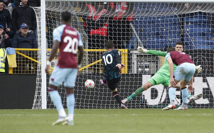 Hiệp 2 bùng nổ, Chelsea đại thắng Burnley - Ảnh 3.