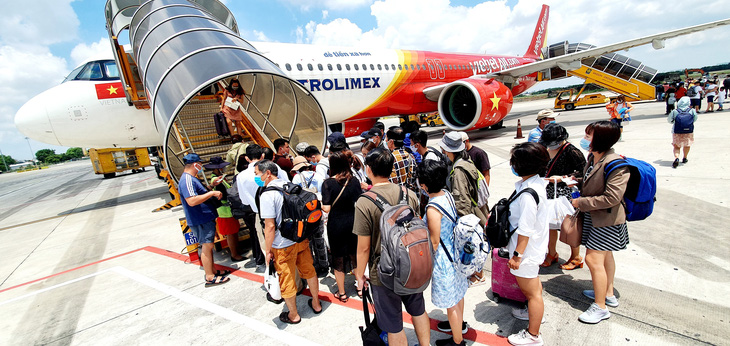 Hàng không Việt đẩy mạnh mở rộng mạng bay nội địa và quốc tế - Ảnh 1.